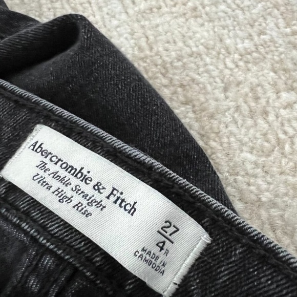 Abercrombie & Fitch Ankle Straight Ultra High Rise Jeans 27/4 - Picture 2 of 10